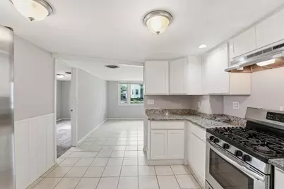 165 Hampden St, Springfield, MA 01151 - Photo 9