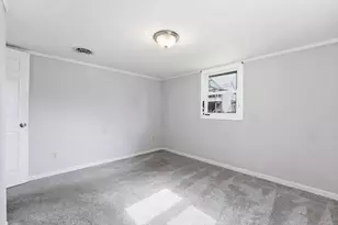 165 Hampden St, Springfield, MA 01151 - Photo 17