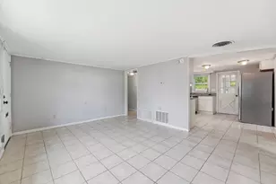 165 Hampden St, Springfield, MA 01151 - Photo 13