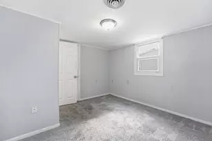 165 Hampden St, Springfield, MA 01151 - Photo 25