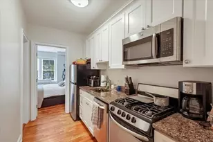 130 Myrtle, Boston, MA 02114 - Photo 3
