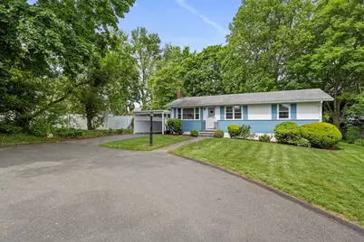 27 Cindy Ln, Braintree, MA 02184 - Photo 3
