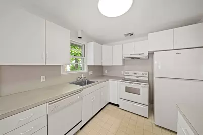 27 Cindy Ln, Braintree, MA 02184 - Photo 5