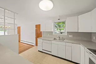 27 Cindy Ln, Braintree, MA 02184 - Photo 7