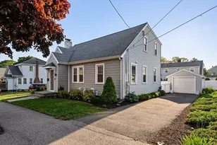 24 Bloomfield St, Quincy, MA 02171 - Photo 33