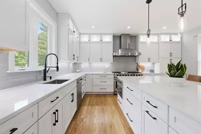 174 Winn St, Burlington, MA 01803 - Photo 5