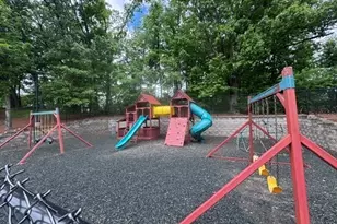 18 Shrewsbury Green Dr, Shrewsbury, MA 01545 - Photo 17