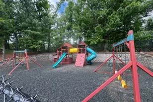18 Shrewsbury Green Dr, Shrewsbury, MA 01545 - Photo 17