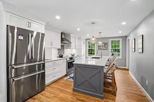 2 Berkley Cir, Hingham, MA 02043 - Photo 3