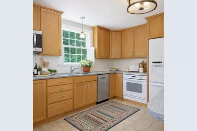 4 Meadow Ln, Walpole, MA 02081 - Photo 11