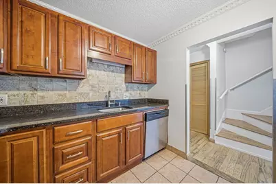 286 Fenno St #1, Revere, MA 02151 - Photo 9