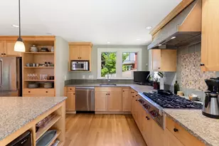 10 Hillsdale Rd, Arlington, MA 02476 - Photo 13