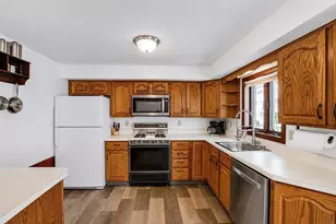 53 Century Way, Gardner, MA 01440 - Photo 9