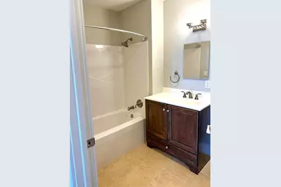 978 Worcester #310, Wellesley, MA 02482 - Photo 5