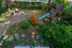 146 Poplar St, Boston, MA 02131 - Photo 23
