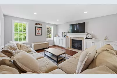 11 Eileen Avenue, Clinton, MA 01510 - Photo 5