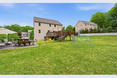 11 Eileen Avenue, Clinton, MA 01510 - Photo 37