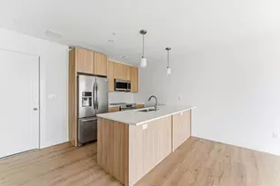 1035 Commonwealth Ave, Boston, MA 02215 - Photo 3