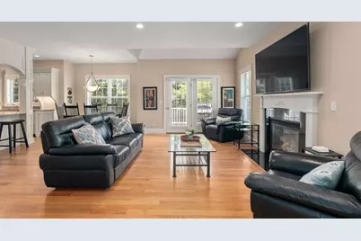 77 Cedar Street, Wellesley, MA 02481 - Photo 11