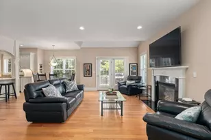 77 Cedar St, Wellesley, MA 02481 - Photo 11