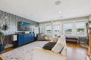 7 Bay St, Hull, MA 02045 - Photo 1