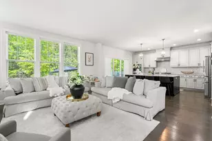 2 Hummingbird Wy, Methuen, MA 01844 - Photo 9