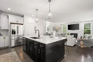 2 Hummingbird Wy, Methuen, MA 01844 - Photo 13