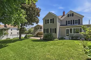 8 Ballard St, Saugus, MA 01906 - Photo 3