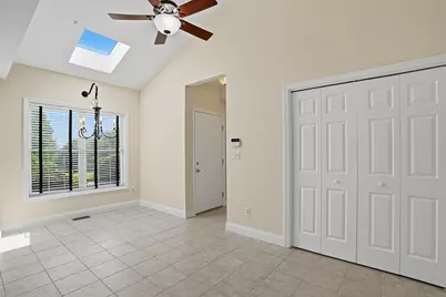 70 Orchard Meadow Dr #70, Shrewsbury, MA 01545 - Photo 11