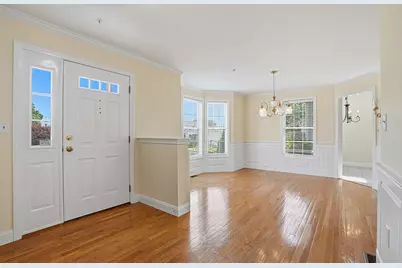 70 Orchard Meadow Dr #70, Shrewsbury, MA 01545 - Photo 3