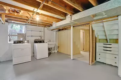 135 Rogers Avenue, West Springfield, MA 01089 - Photo 35