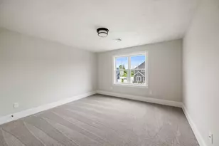 4 Narragansett Dr, West Bridgewater, MA 02379 - Photo 31