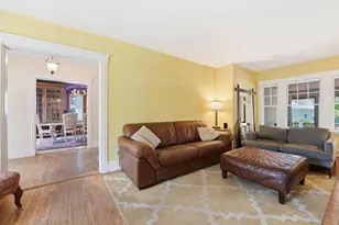 19 Humphrey St, Marblehead, MA 01945 - Photo 7