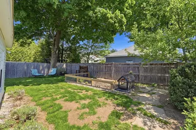 19 Humphrey St, Marblehead, MA 01945 - Photo 25