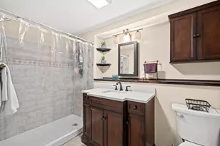240 Hampstead St, Methuen, MA 01844 - Photo 33