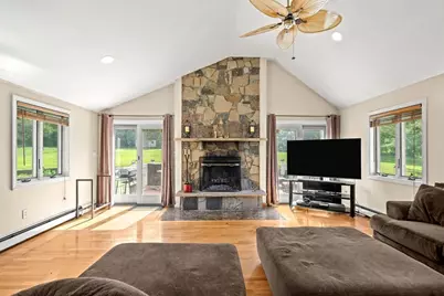 240 Hampstead St, Methuen, MA 01844 - Photo 17