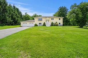 240 Hampstead St, Methuen, MA 01844 - Photo 3