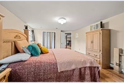 240 Hampstead St, Methuen, MA 01844 - Photo 31