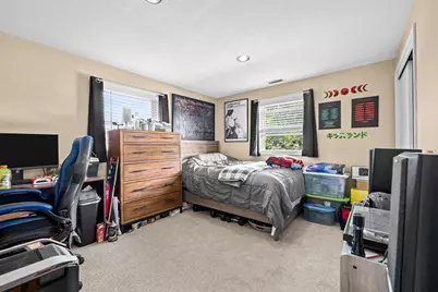 240 Hampstead St, Methuen, MA 01844 - Photo 25