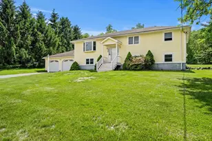 240 Hampstead St, Methuen, MA 01844 - Photo 3