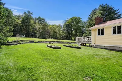 240 Hampstead St, Methuen, MA 01844 - Photo 5