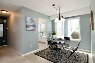 264 Nassau Dr, Springfield, MA 01129 - Photo 7