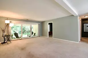 264 Nassau Dr, Springfield, MA 01129 - Photo 5