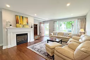 11 Hargrave Cir, Newton, MA 02461 - Photo 15