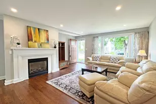 11 Hargrave Cir, Newton, MA 02461 - Photo 15