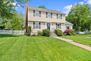 6 Burlwood Ln, Woburn, MA 01801 - Photo 1