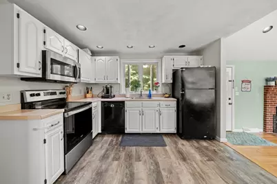 6 Burlwood Ln, Woburn, MA 01801 - Photo 11