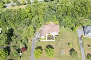 10 Valley View Dr, Grafton, MA 01536 - Photo 3