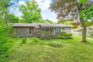 10 Dick Dr, Worcester, MA 01609 - Photo 5
