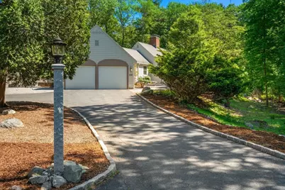 118 Newton St, Weston, MA 02493 - Photo 33